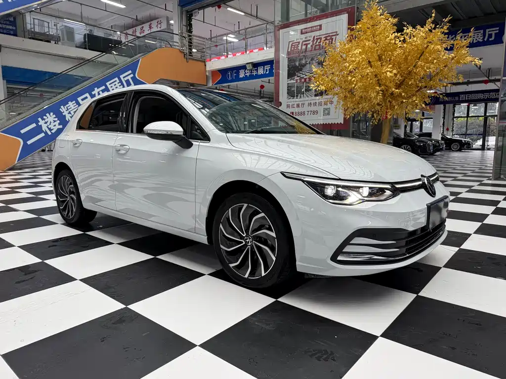 Volkswagen Golf 2022