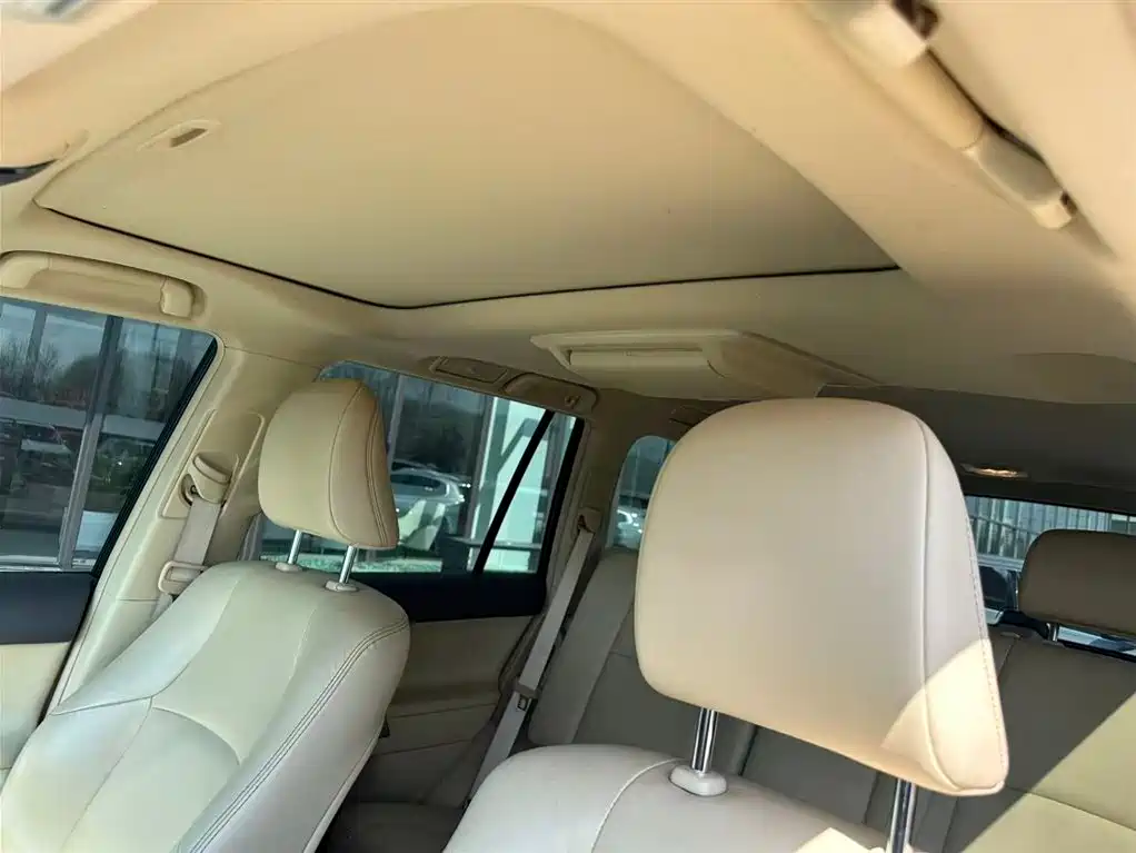 Toyota Prado 2016 — фото 10