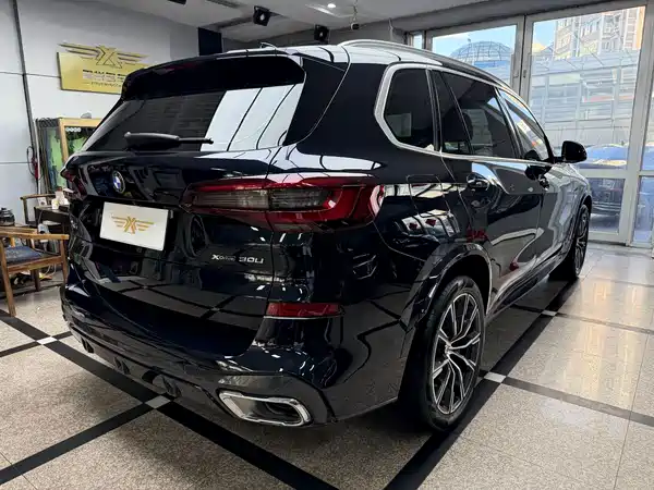 BMW X5 2023