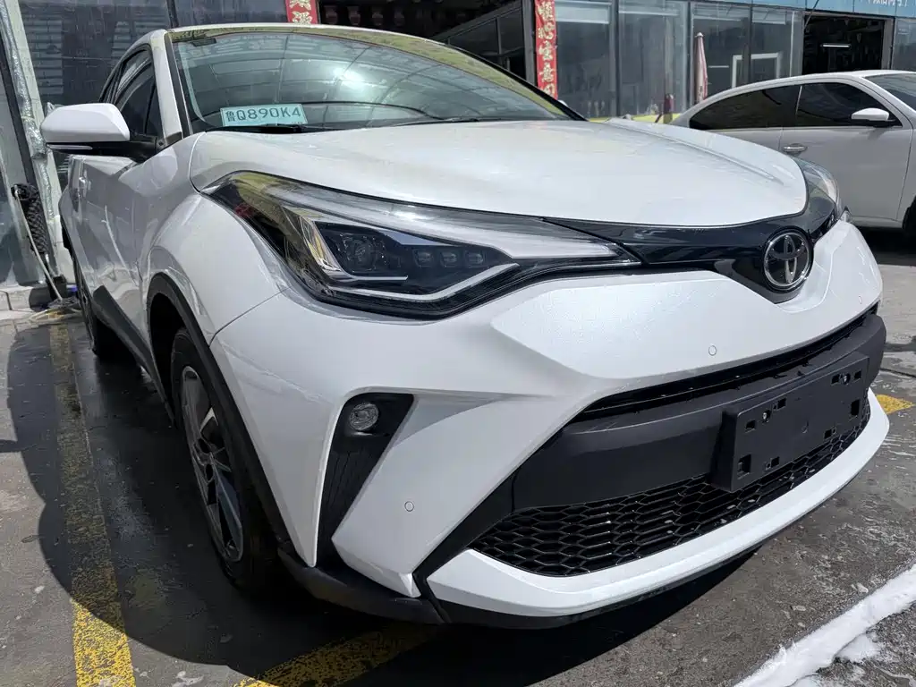 Toyota C-HR 2023 — фото 3