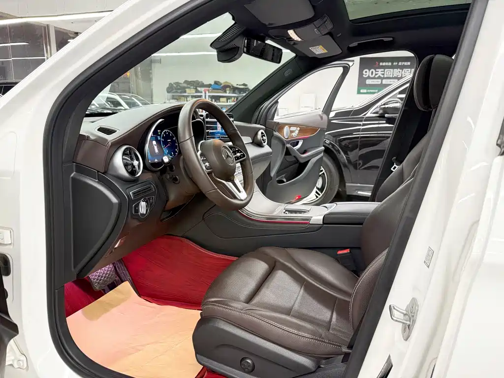 Mercedes-Benz GLC 2021
