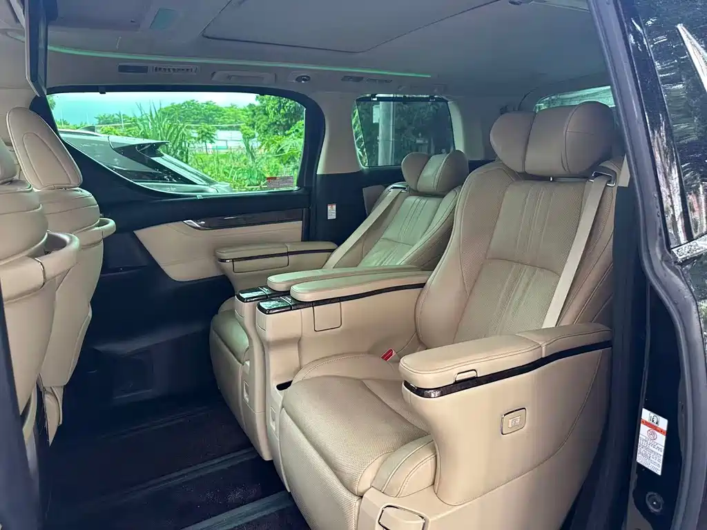 Toyota Alphard 2019 — фото 5