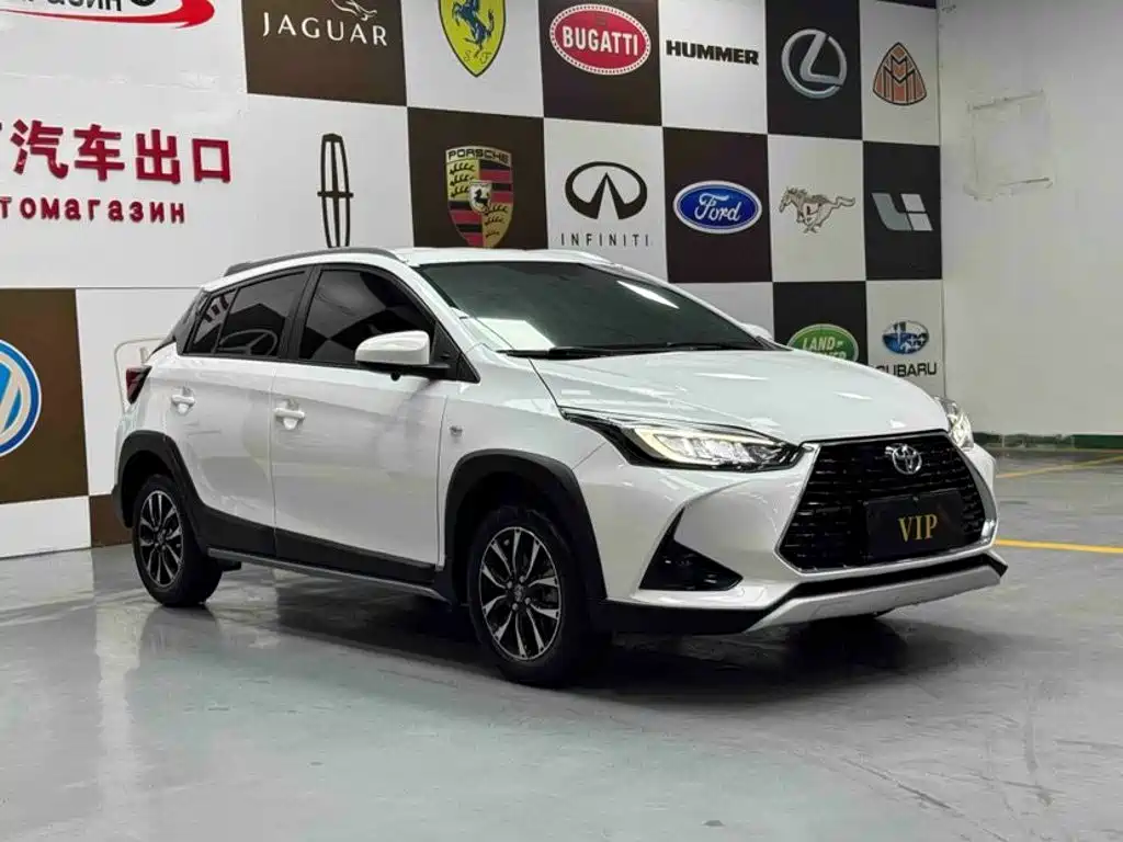 Toyota Yaris L 2023