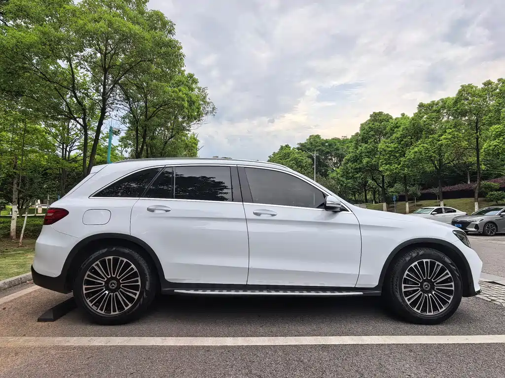 Mercedes-Benz GLC 2019 — фото 8
