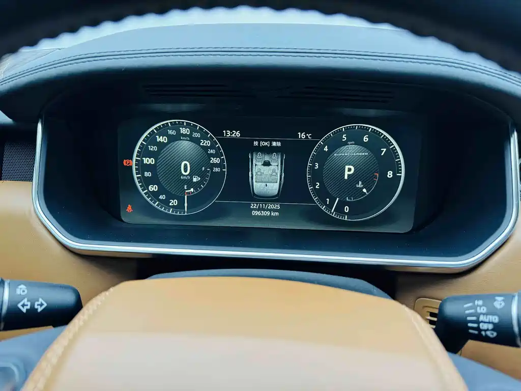Land Rover Range Rover 2018 — фото 13
