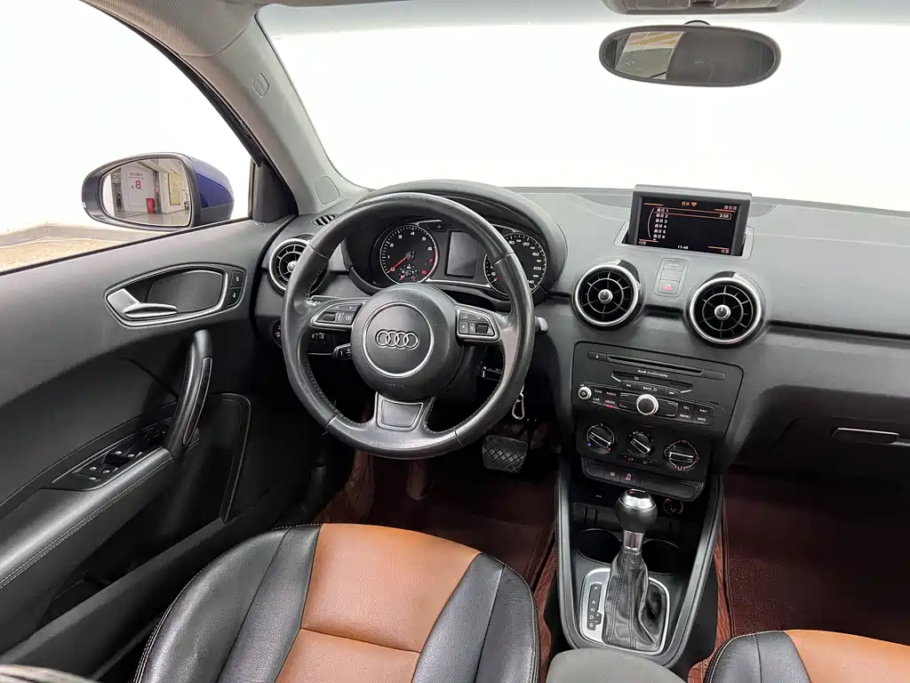 Audi A1 2013 — фото 17