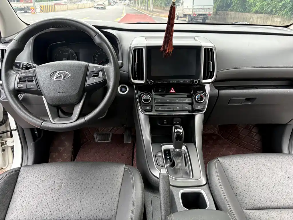 Hyundai ix35 2018 — фото 10