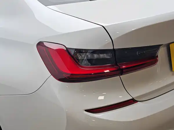 BMW 3 Series 2022