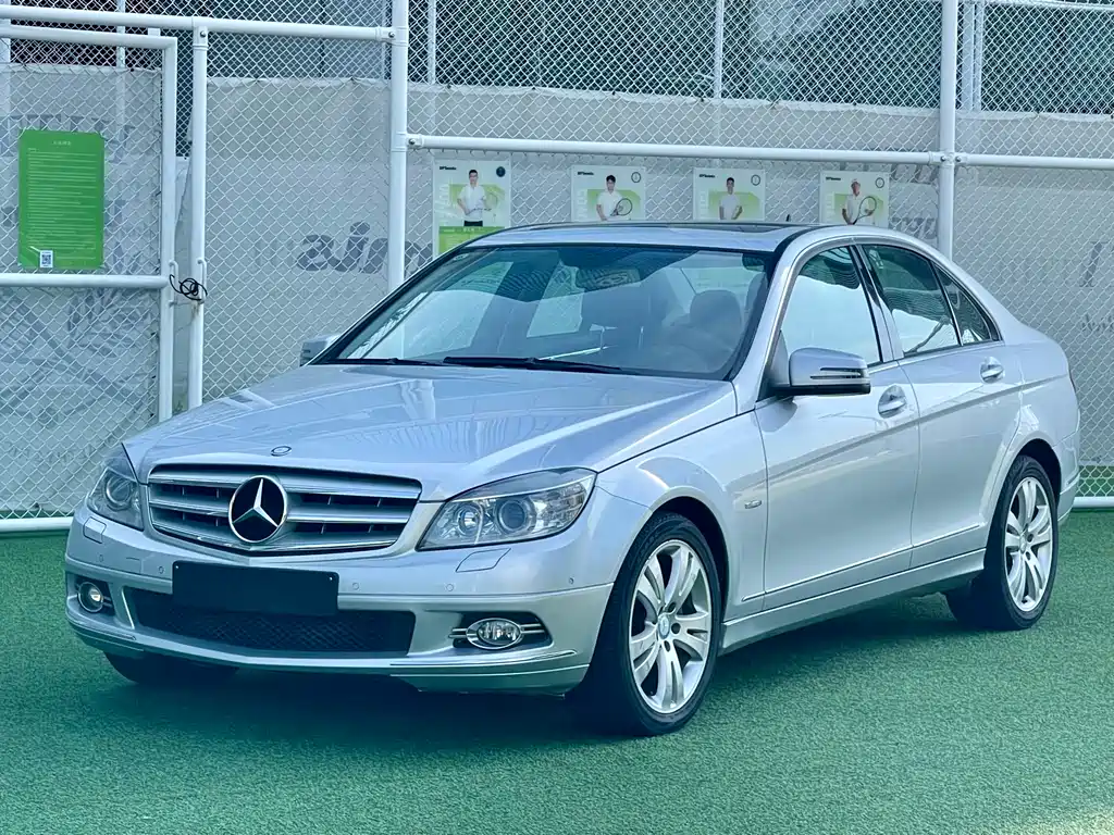 Mercedes-Benz C-Class 2011