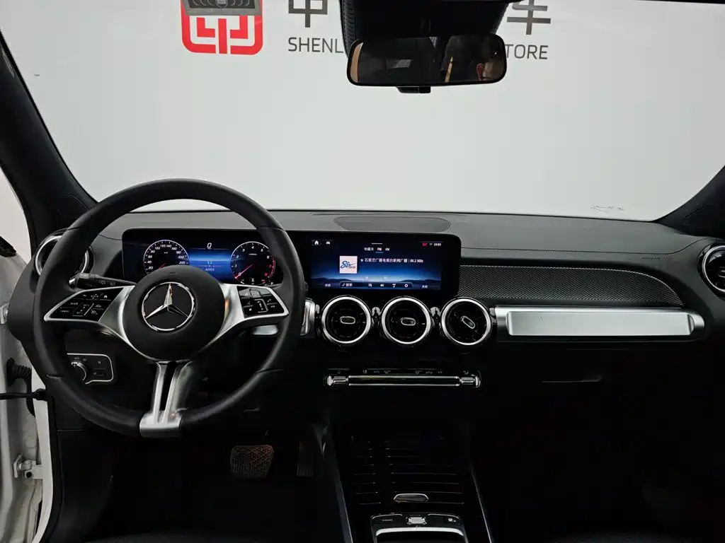 Mercedes-Benz GLB 2024 — фото 14