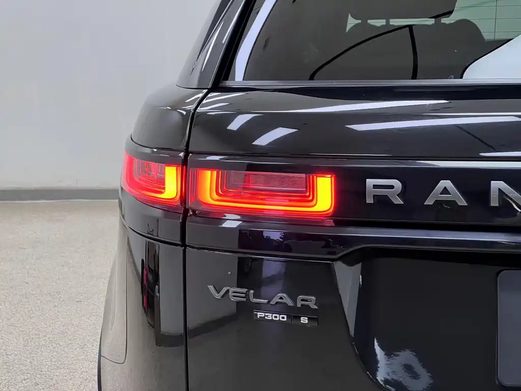 Land Rover Range Rover Velar 2018 — фото 14