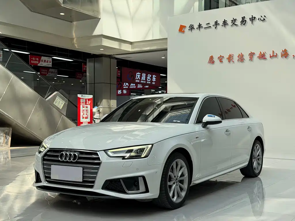 Audi A4L 2019 — фото 3