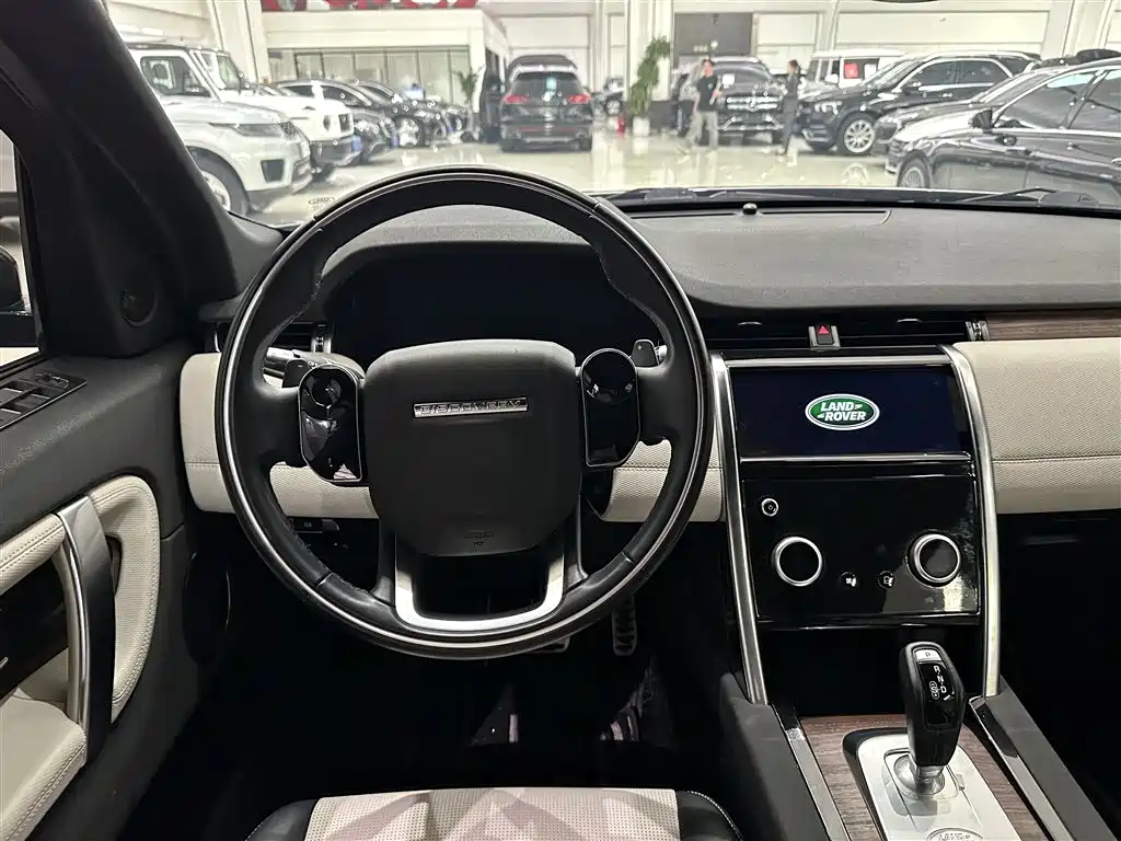 Land Rover Discovery Sport 2020 — фото 15