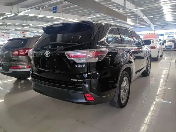 Toyota Highlander 2016