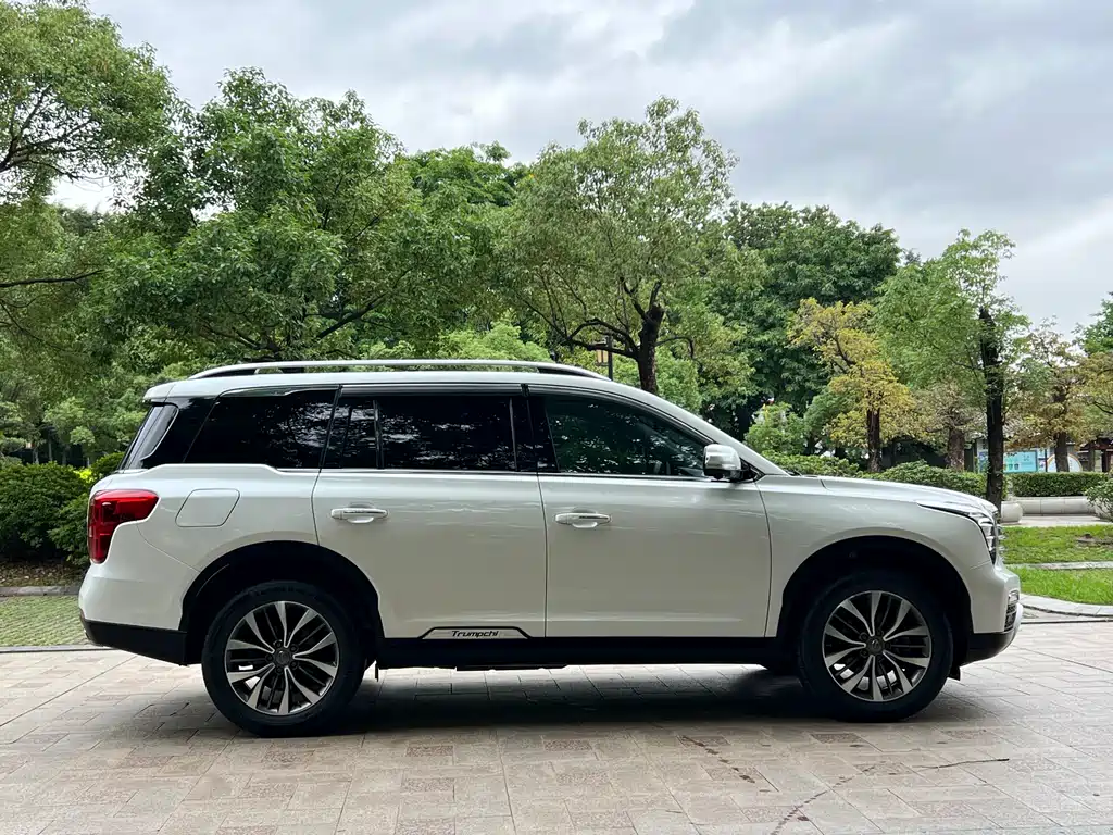 GAC Motor Trumpchi GS8 2018 — фото 4