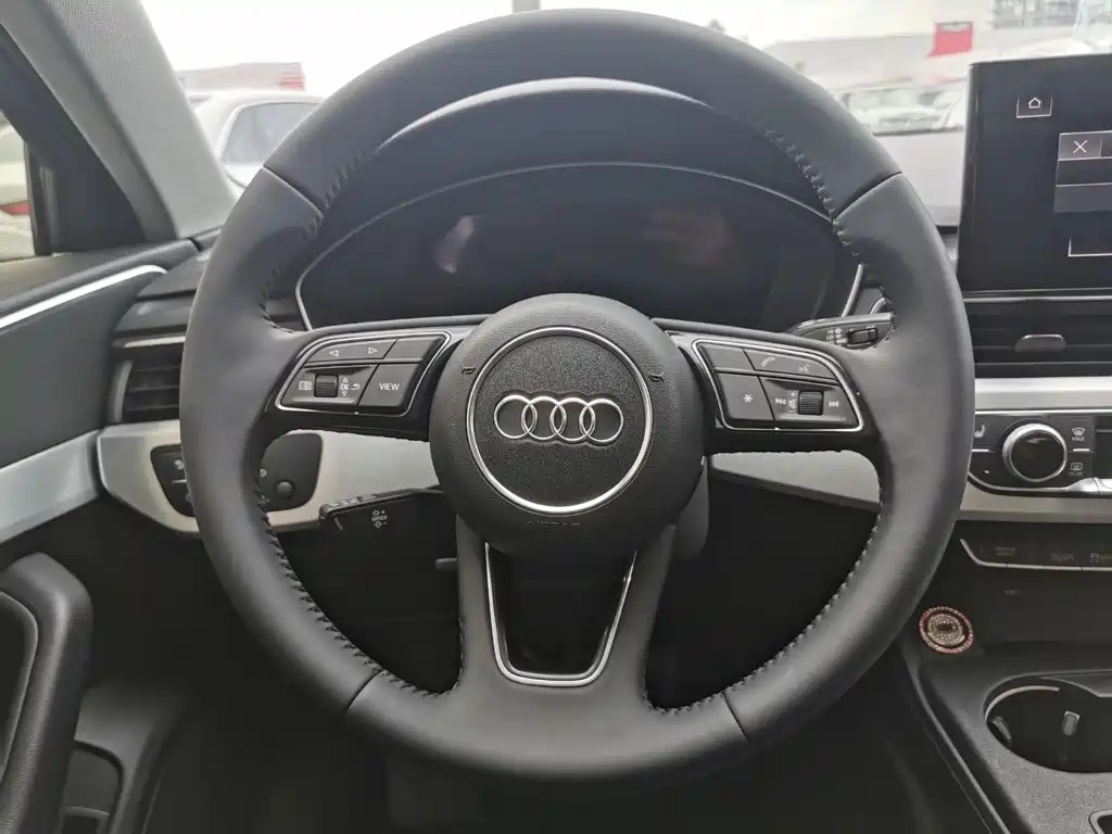Audi A4L 2021