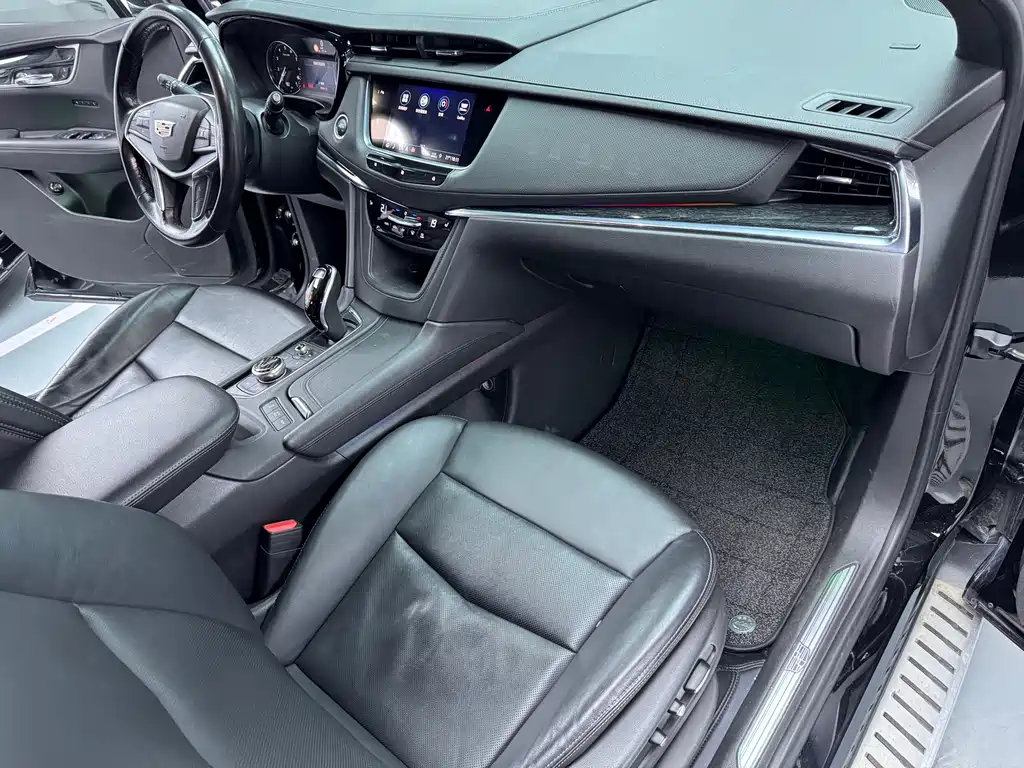 Cadillac XT5 2020 — фото 13