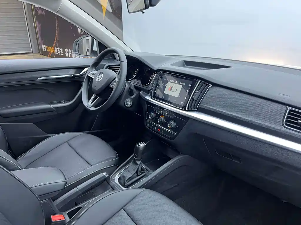 Skoda Kamiq 2023 — фото 17