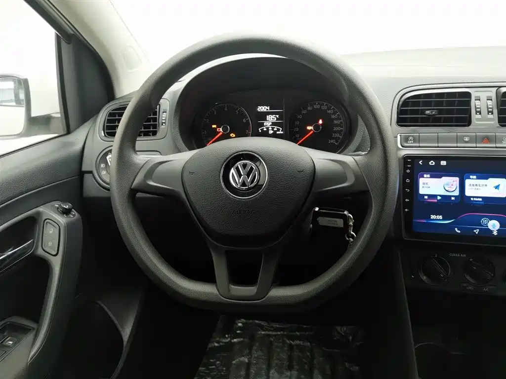 Volkswagen Polo 2019 — фото 11