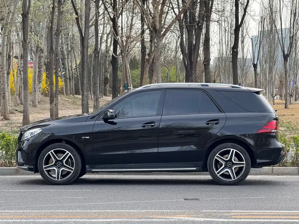 Mercedes-Benz GLE AMG 2018 — фото 3