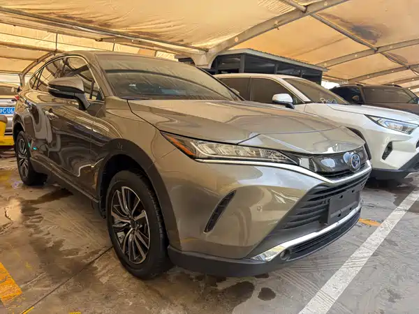 Toyota Harrier 2022