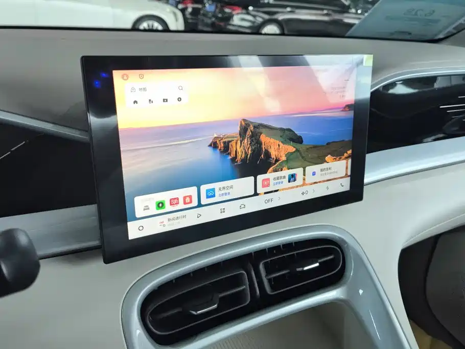 Geely Galaxy Starwish 2026 — фото 13