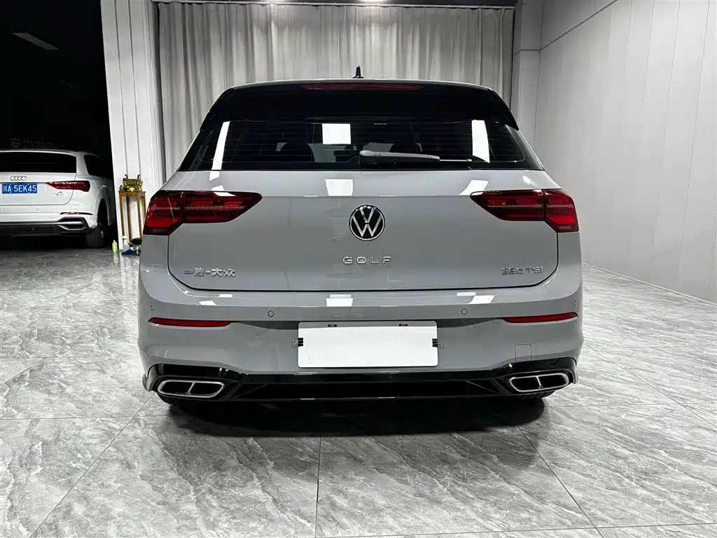 Volkswagen Golf 2022