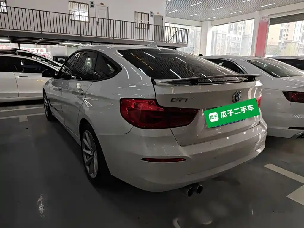 BMW 3 Series GT 2018 — фото 23