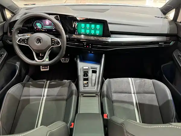 Volkswagen Golf 2023