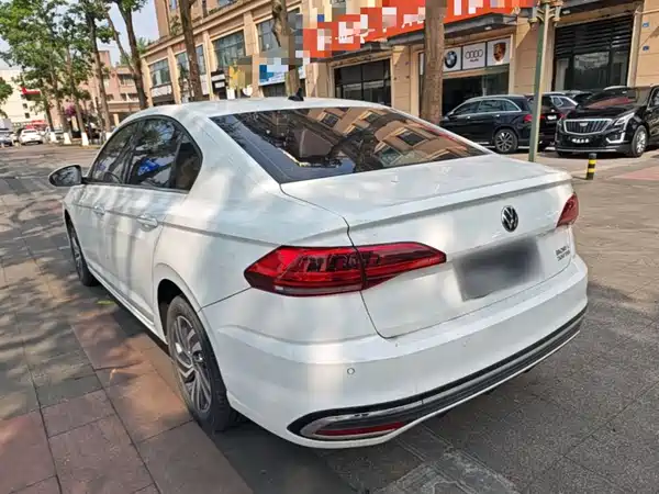 Volkswagen Bora 2023