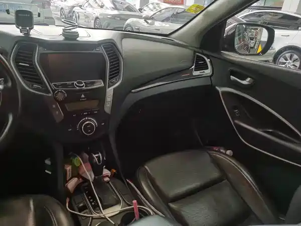 Hyundai Santa Fe 2013