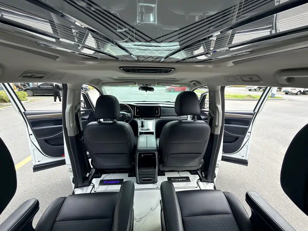GAC Motor Trumpchi M8 2023 — фото 13