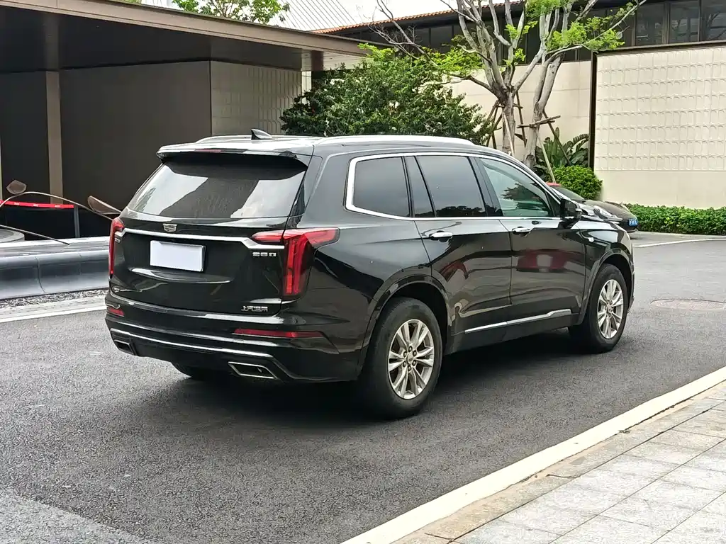 Cadillac XT6 2021 — фото 4