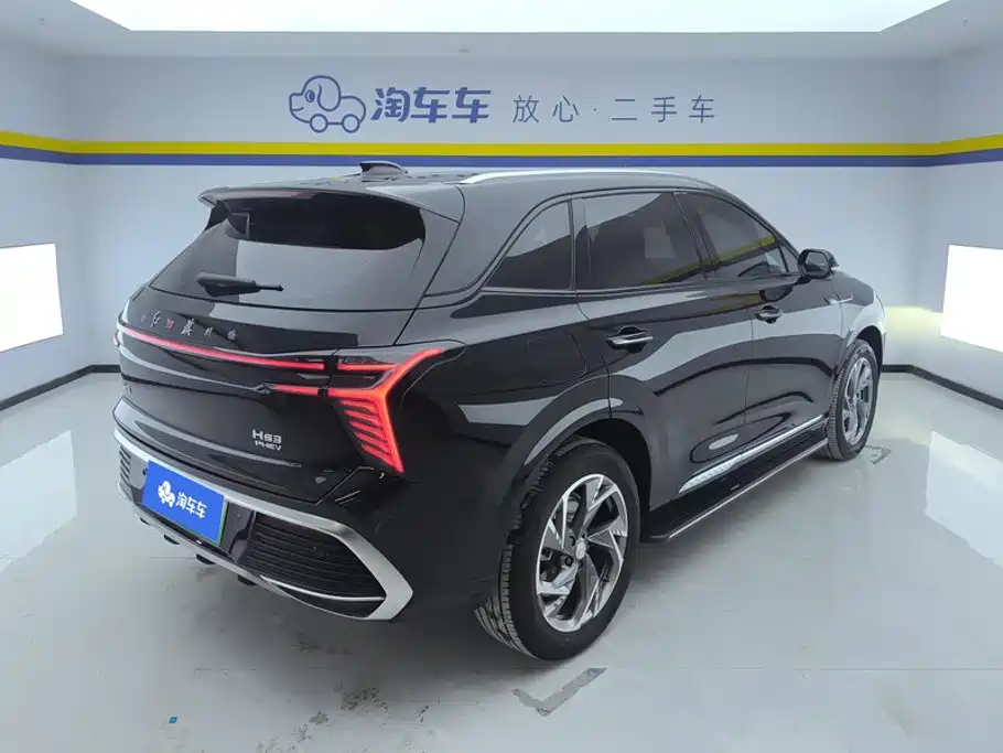 Hongqi HS3 PHEV 2025 — фото 3