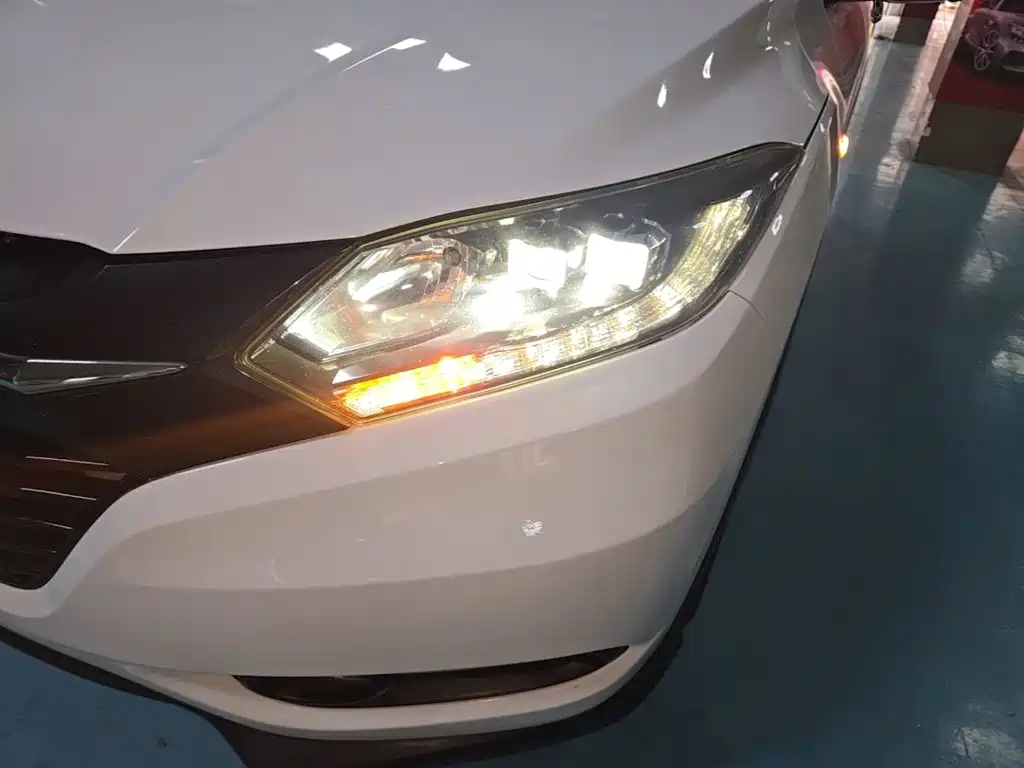 Honda Vezel 2017 — фото 24