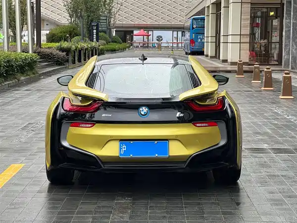 BMW i8 2016