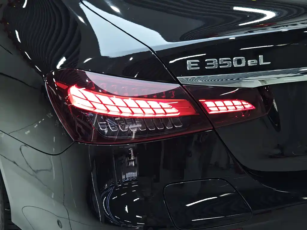 Mercedes-Benz E-Class New Energy 2022 — фото 23