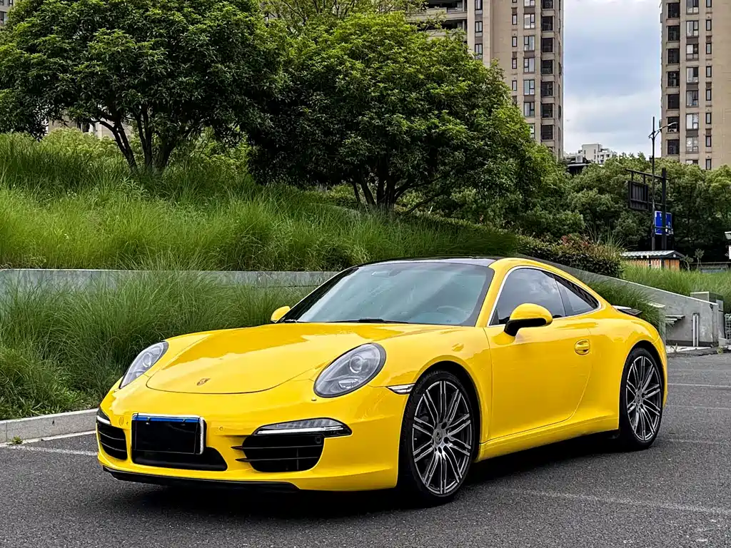 Porsche 911 2015 — фото 1