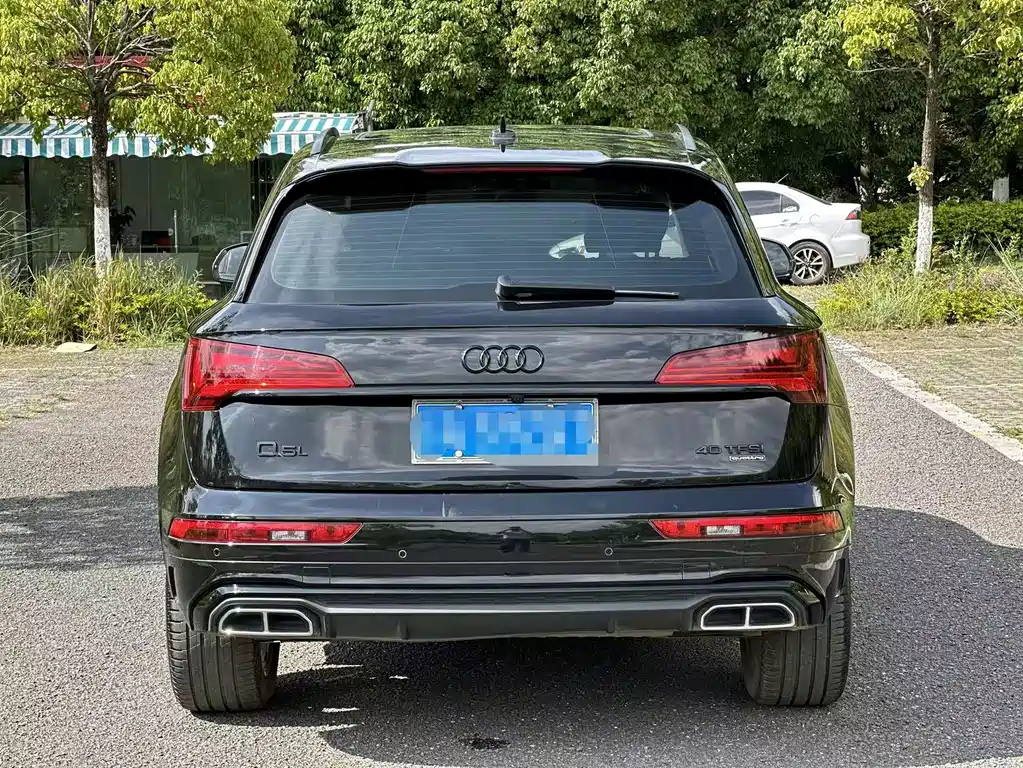 Audi Q5L 2022 — фото 5