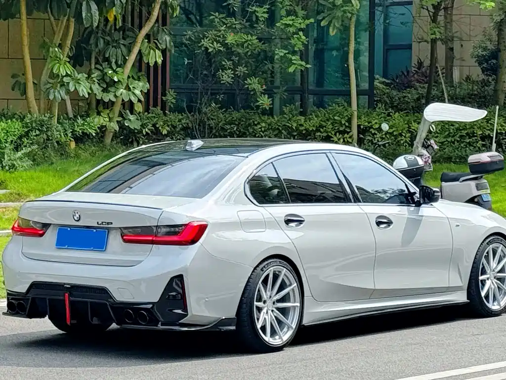 BMW 3 Series 2024
