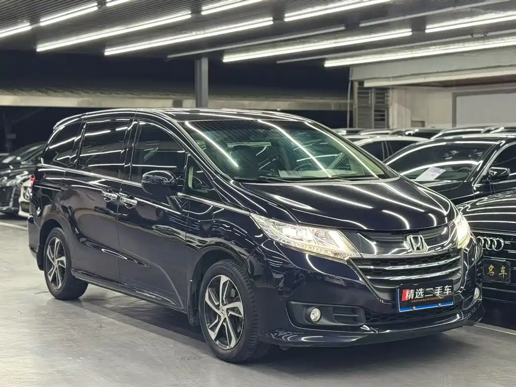 Honda Odyssey 2017 — фото 3