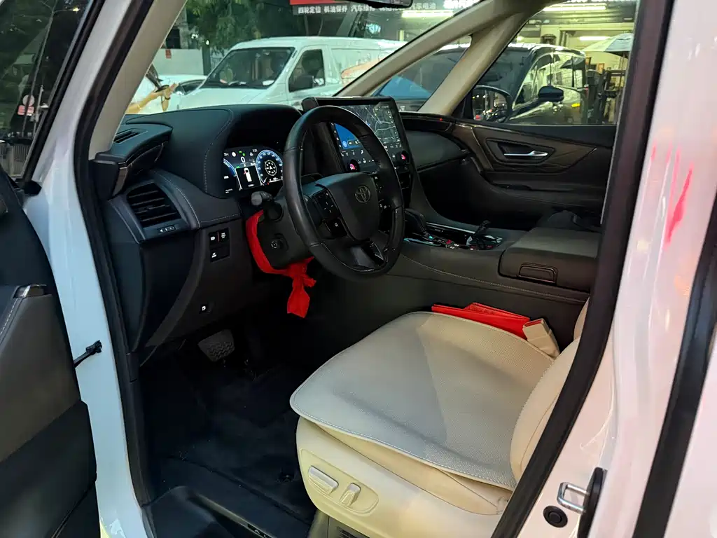 Toyota Alphard 2023
