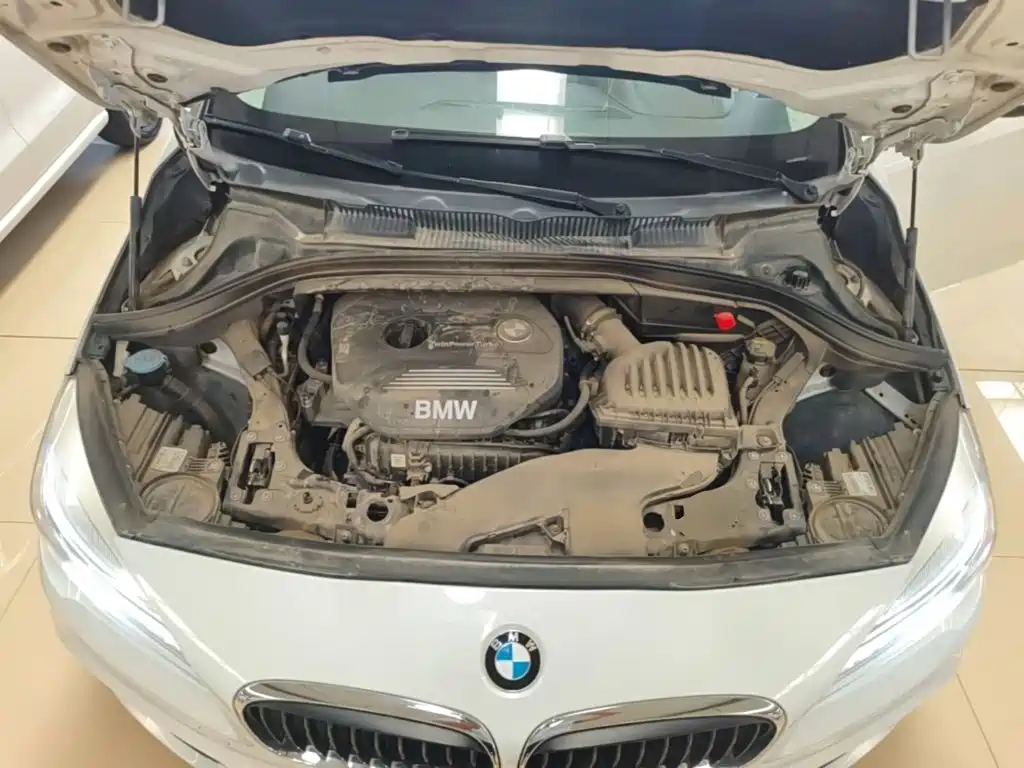 BMW 2 Series Station Wagon 2017 — фото 20