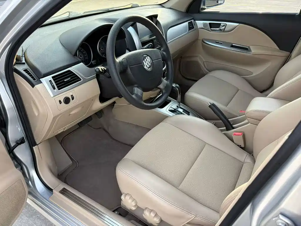 Buick Excelle 2013