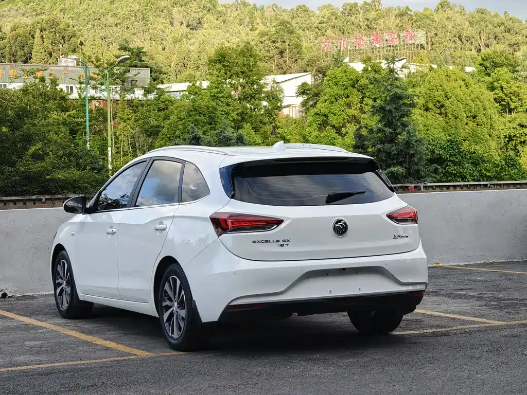 Buick Excelle 2020