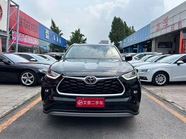 Toyota Highlander 2022