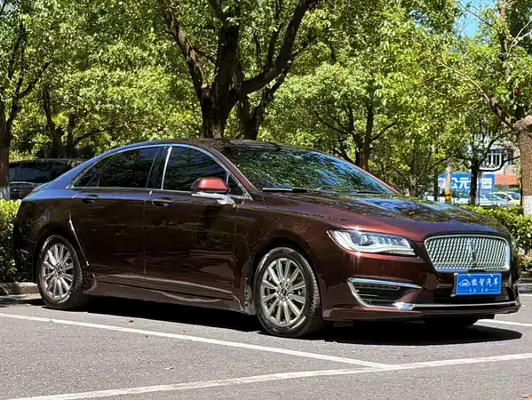 Lincoln MKZ 2019