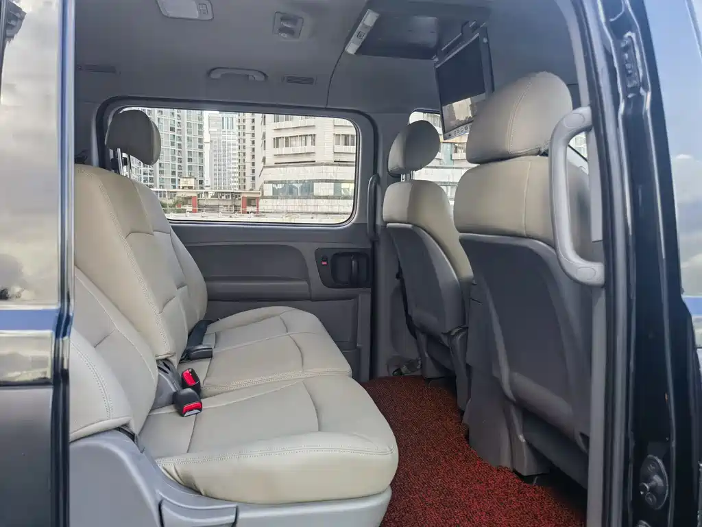 Hyundai H-1 2014 — фото 10