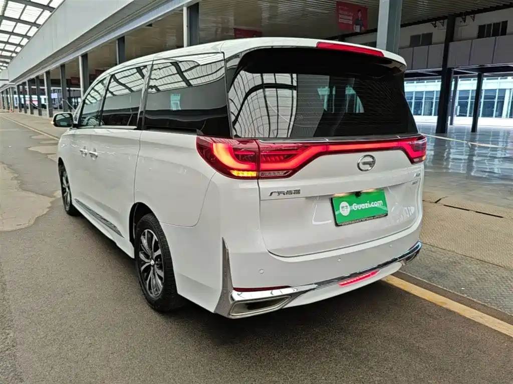 GAC Motor Trumpchi M8 2022 — фото 5