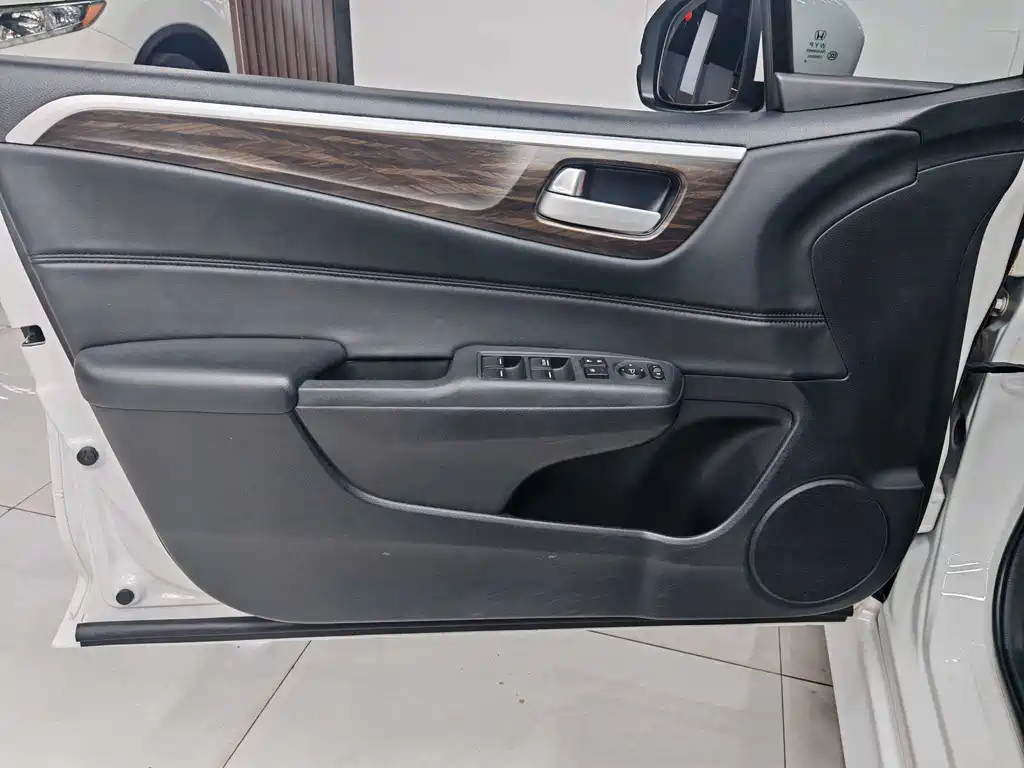 Honda Jade 2018 — фото 14